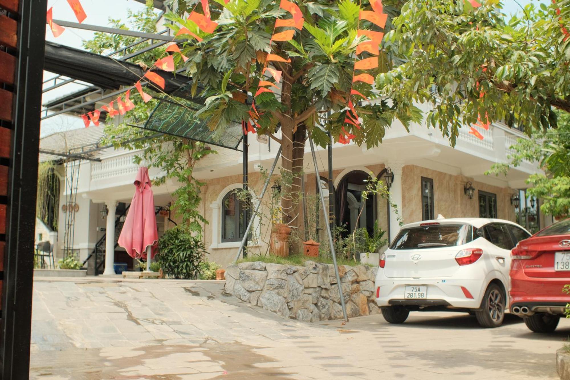 Iris Hill Villa Hue Luaran gambar